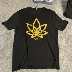 3Chi Leaf Shirt | Tri-blend Medium